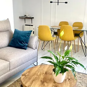  Apartment New Gorgeous - Beachfront - 3 Bd